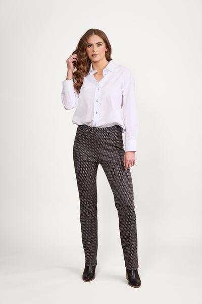 SLIM PULL ON