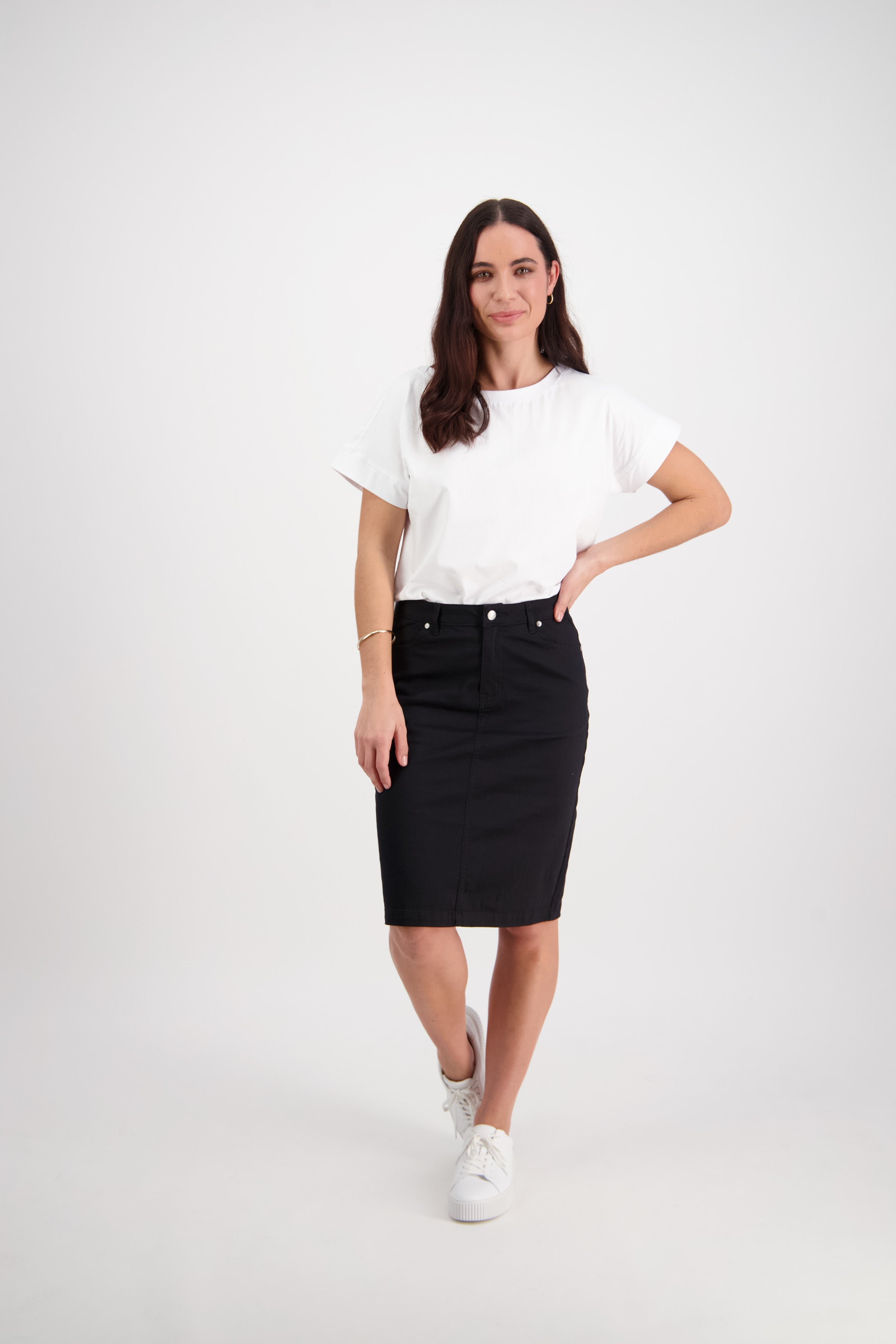 LIGHTWEIGHT SKIRT