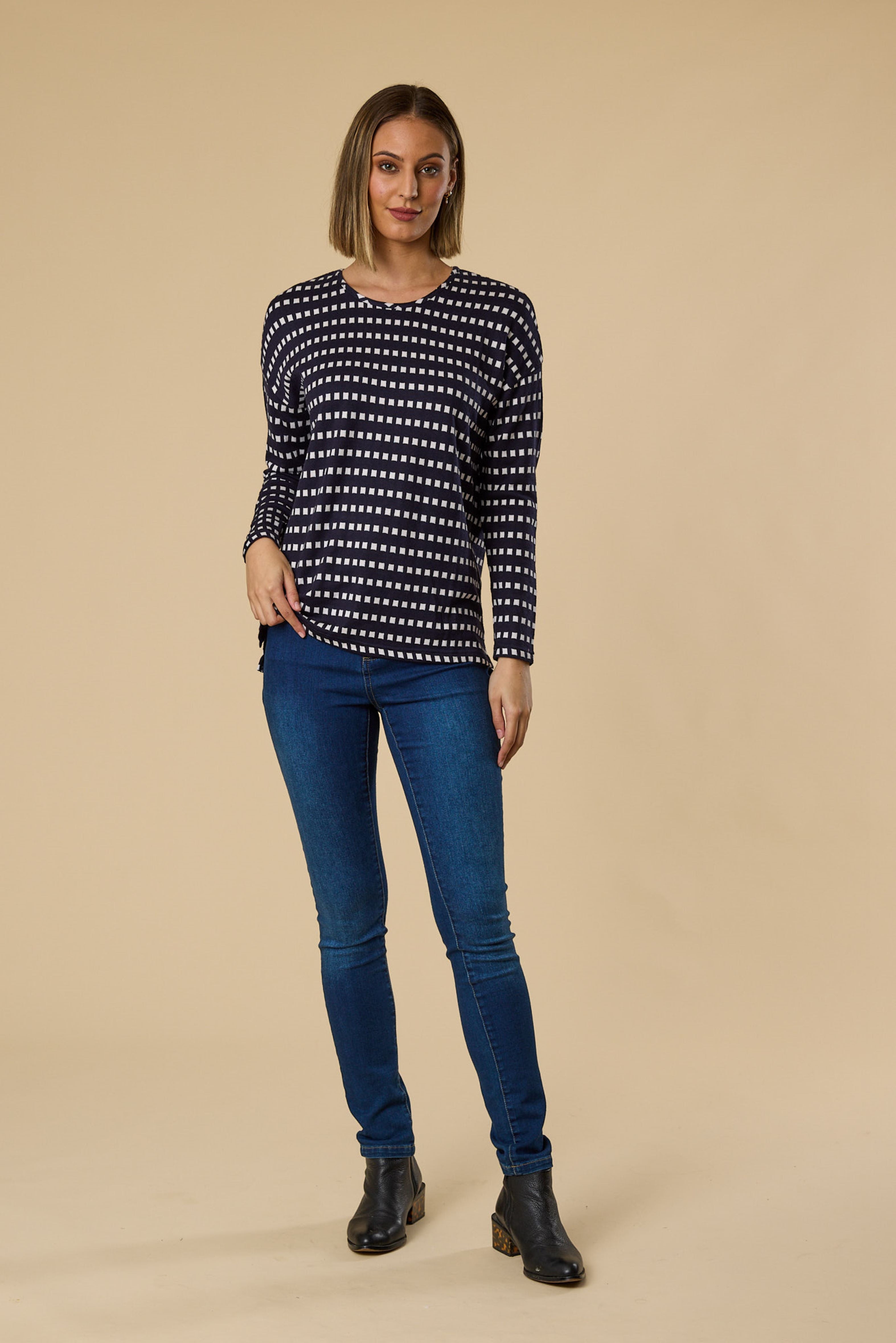 ELLA CHECK JUMPER