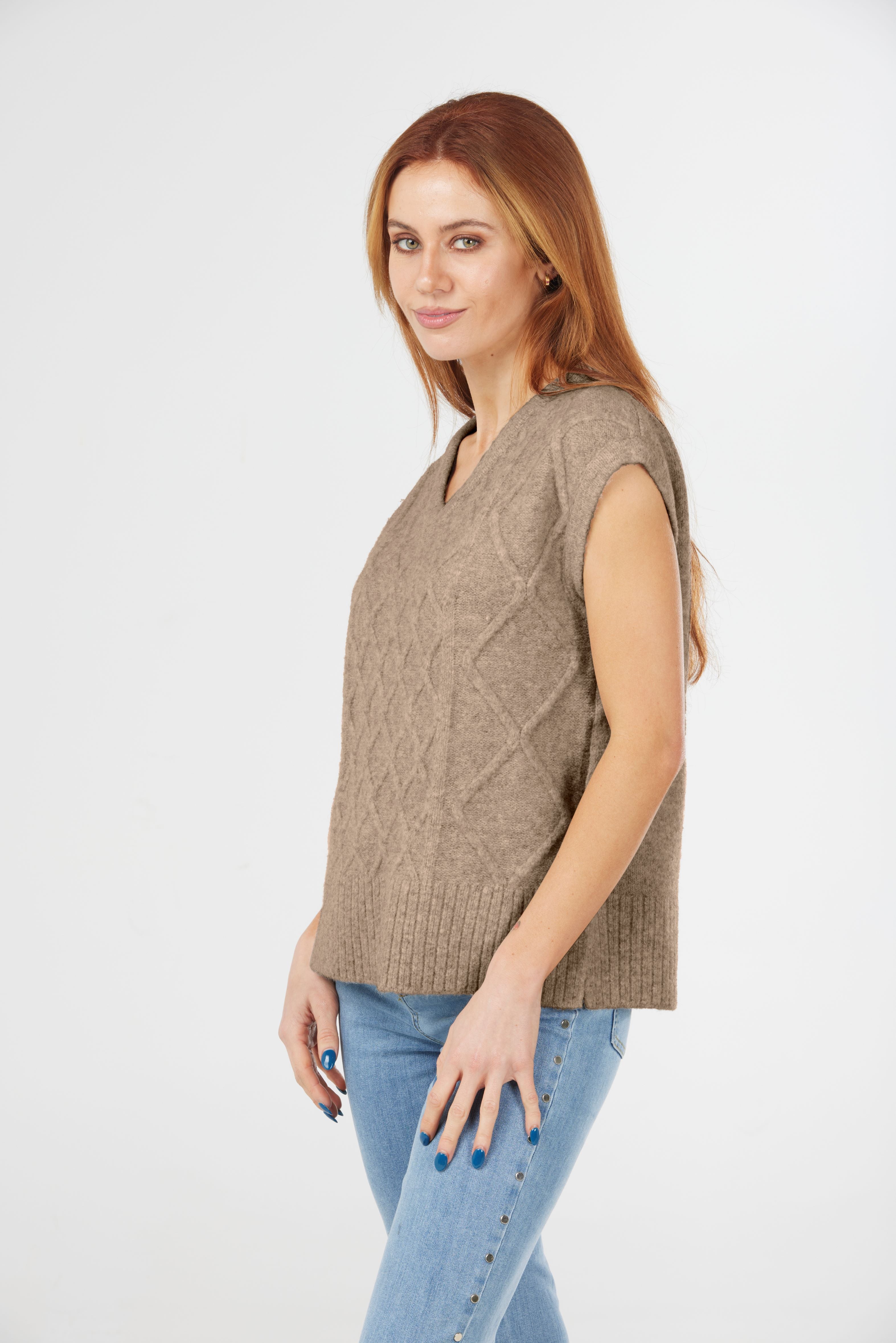 CABLED VEST