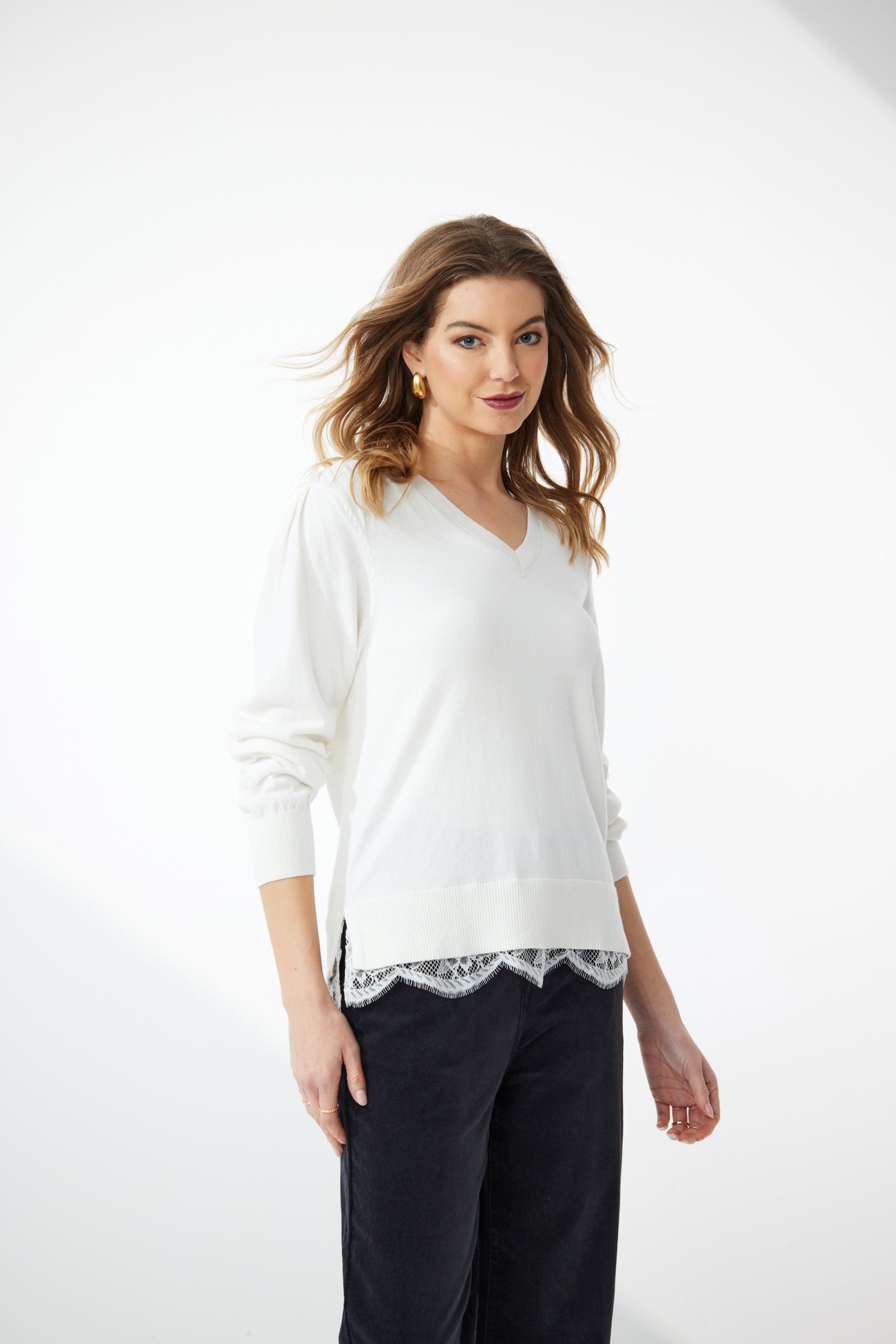 OSCAR V NECK JUMPER