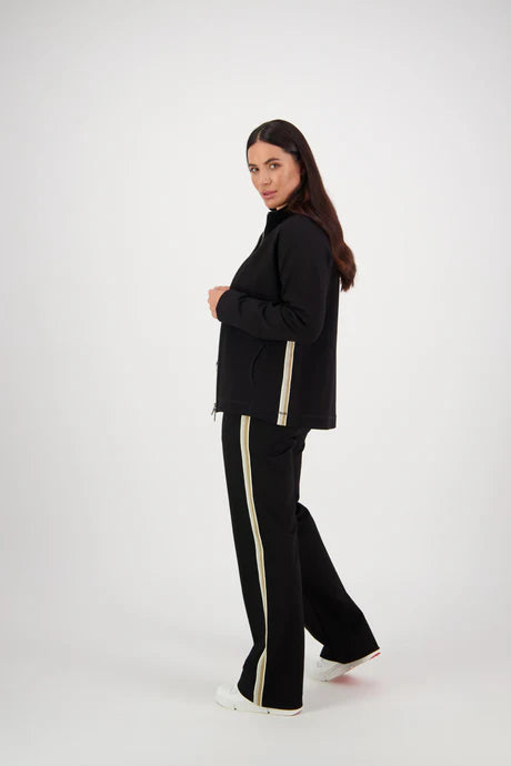 ZIP THROUGH LEISURE TOP