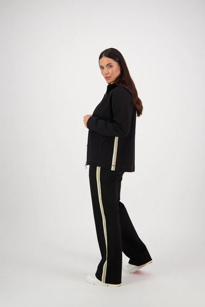 ZIP THROUGH LEISURE TOP