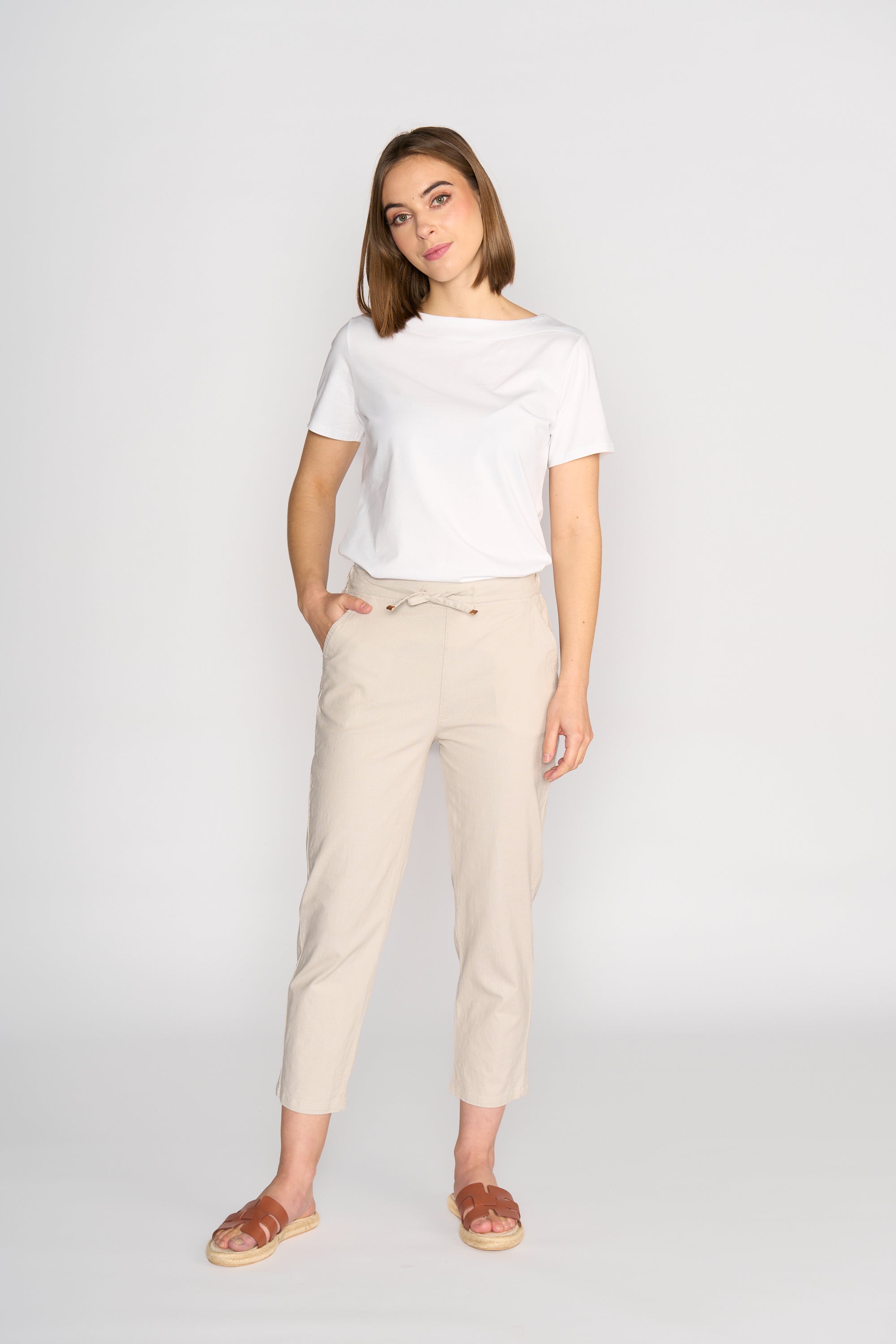 7/8 LENGTH SLIM LET ELASTIC WAIST PANT