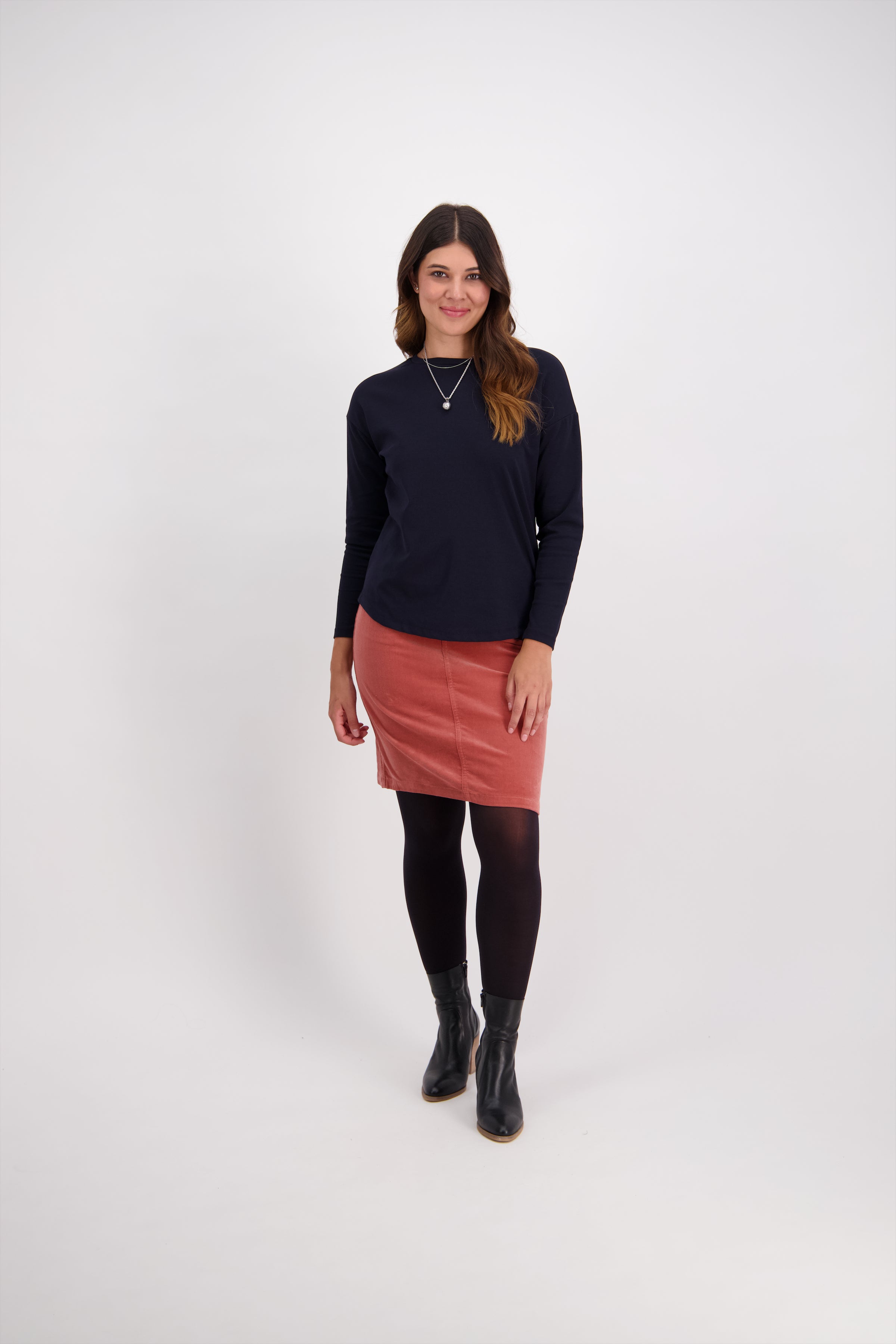 L/S ROUND NECK TOP