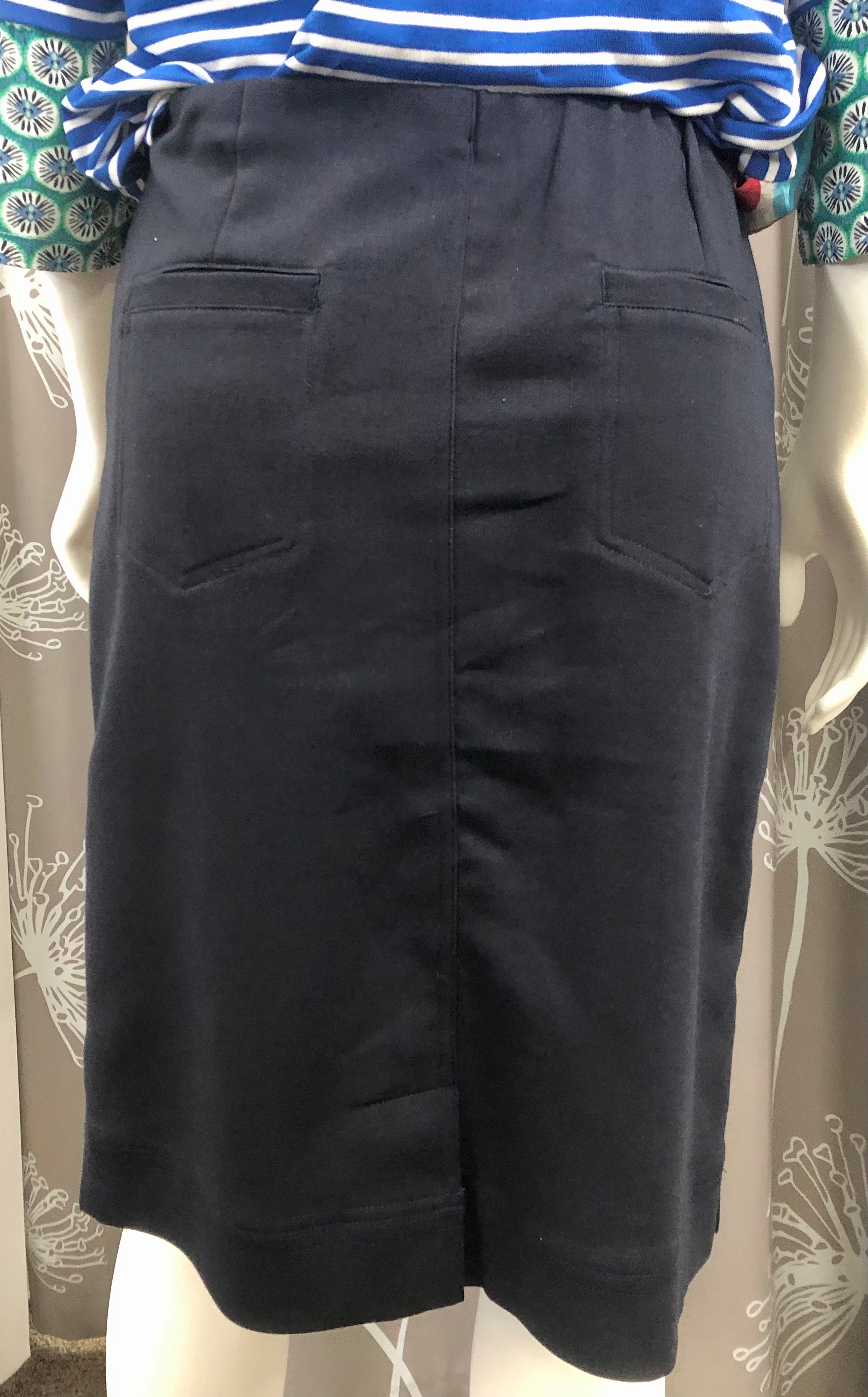 PULL ON SKIRT